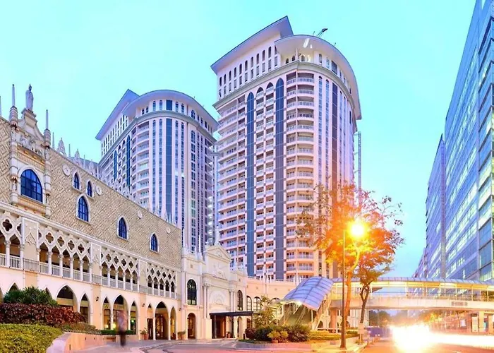 Apartment 1 Bedroom Unit At Venice Luxury Residences W Parking *