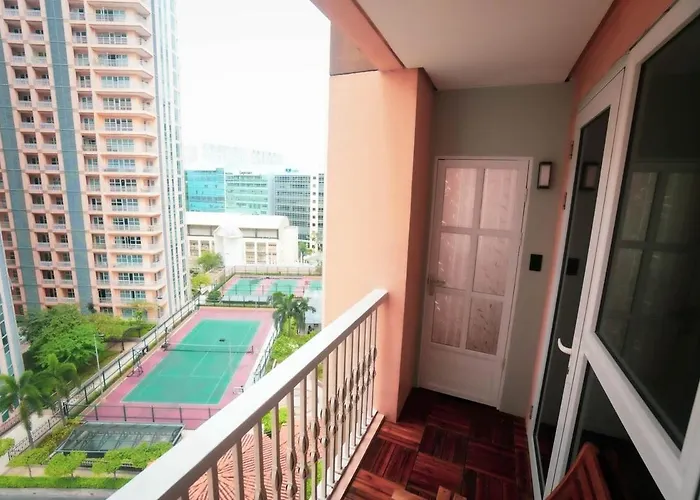 1 Bedroom Unit At Venice Luxury Residences W Parking *