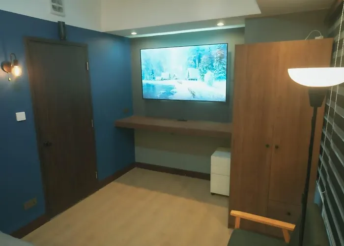 1 Bedroom Unit At Venice Luxury Residences W Parking *
